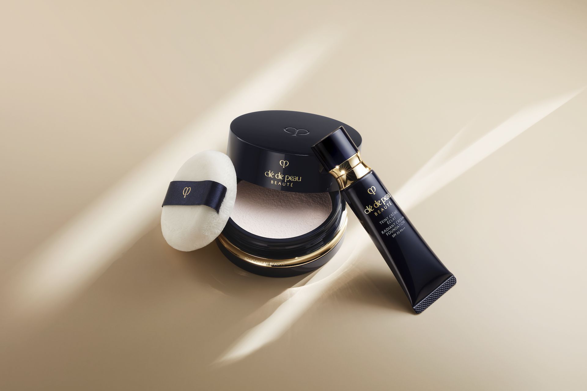 Photo: Clé de Peau Beauté