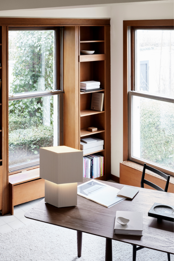 Pholc's Romb table lamp in white