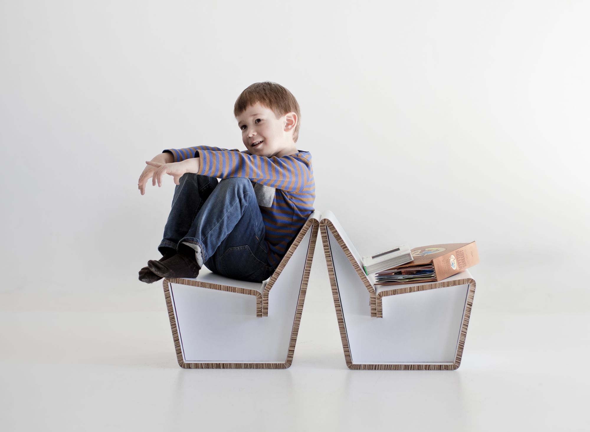 Light and durable, the Kenno chair will withstand the toughest handling