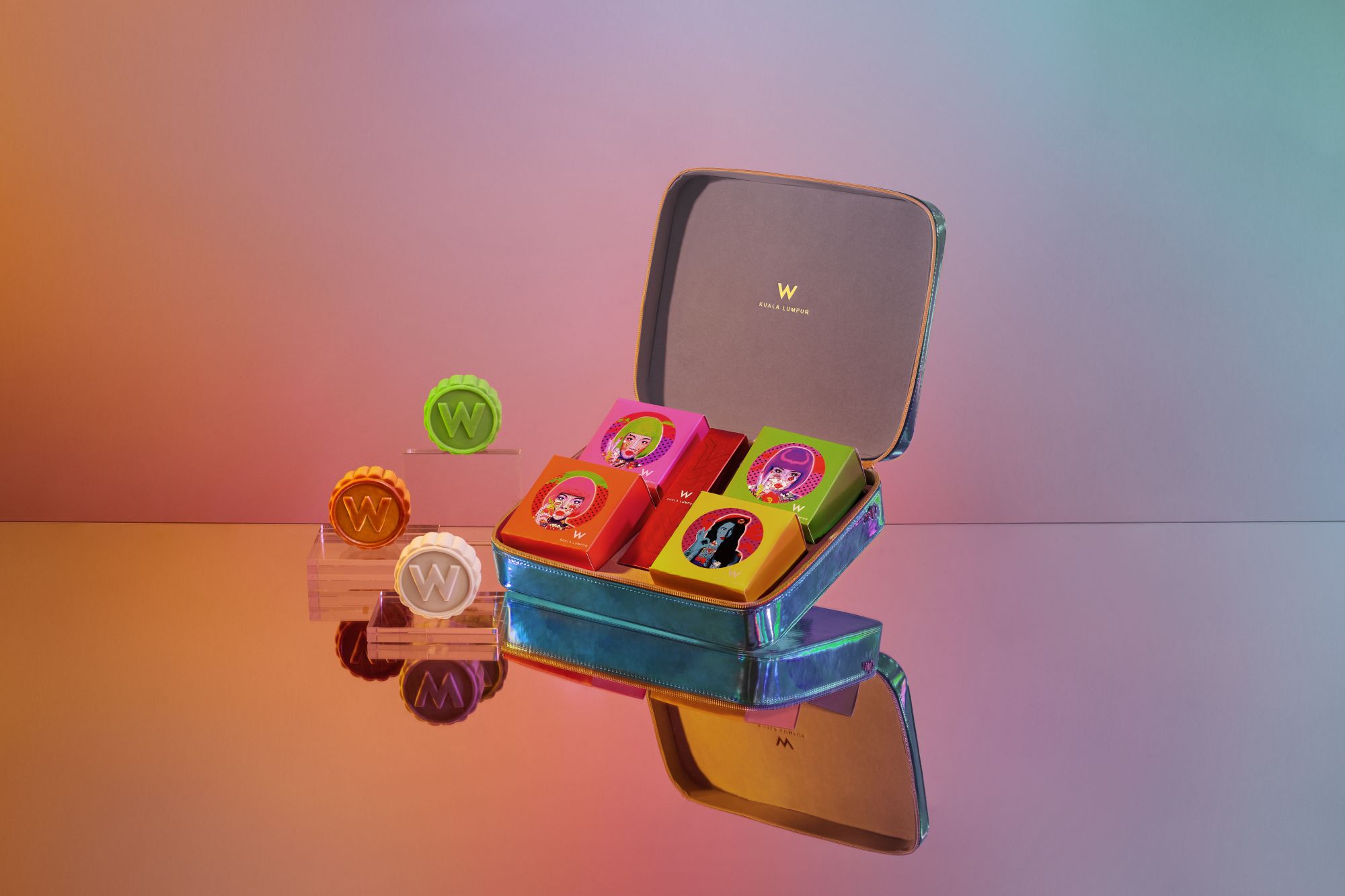 W Kuala Lumpur's Iridescent Blue mooncake