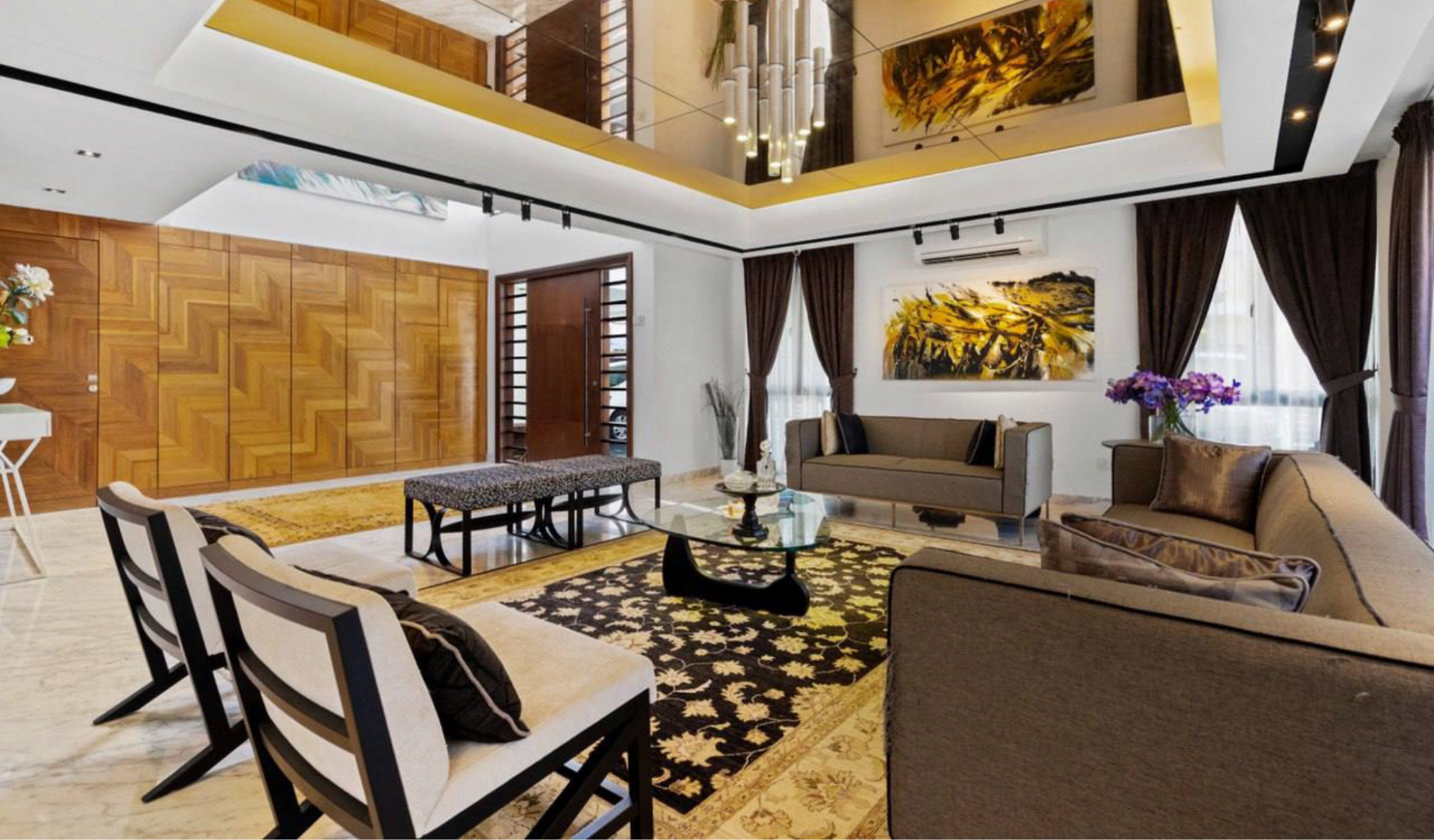 Intricate details create an unforgettable impression in the living room