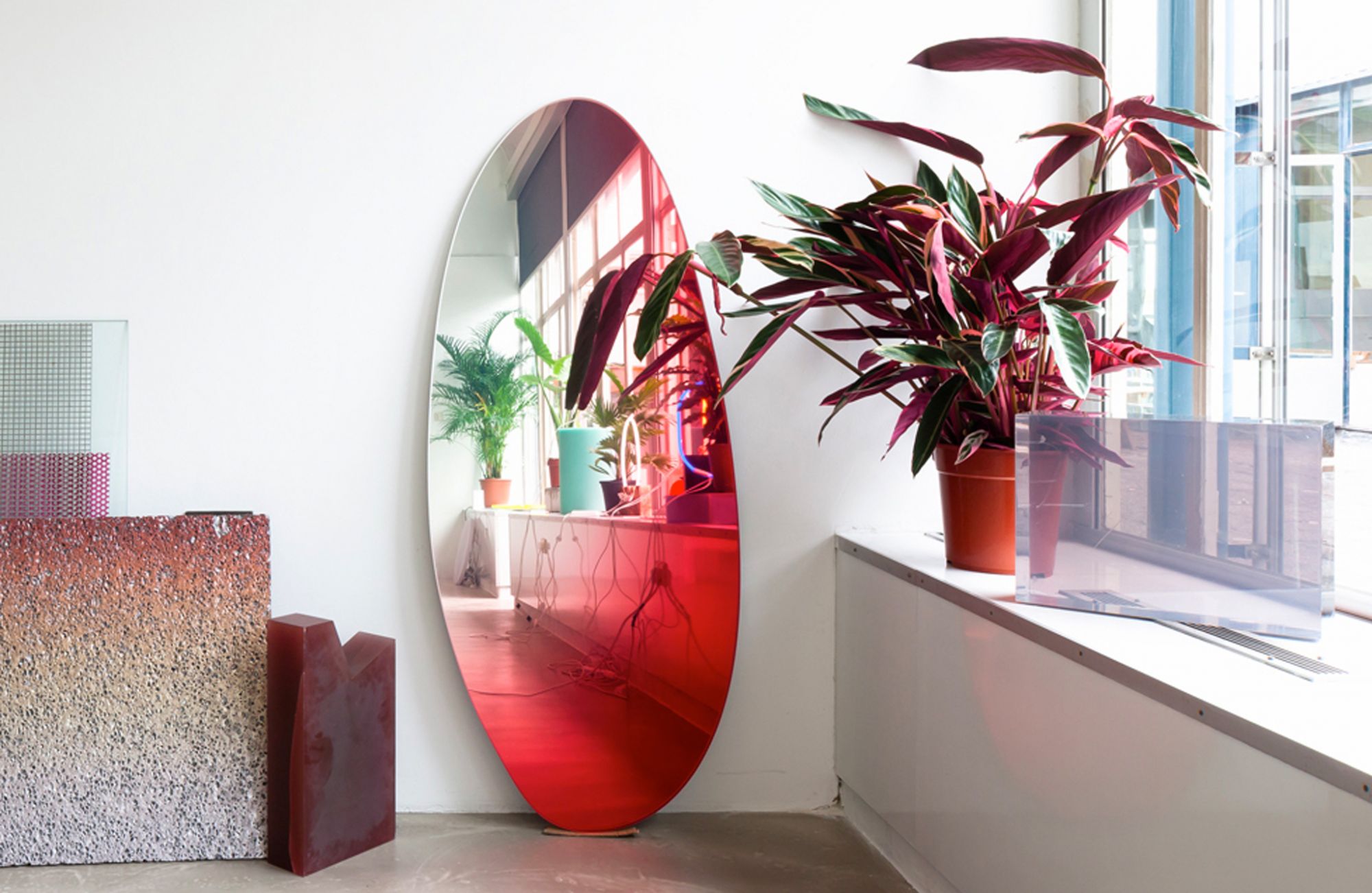 Sabine Marcelis' ‘Seeing Glass’ Offround Hue plays with a combination of form, shape, and colour Image: Courtesy of Sabine Marcelis