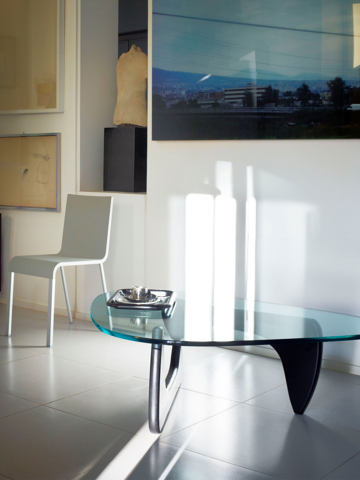The Noguchi coffee table highlights the beauty of simplicity (Photo: Courtesy of Vitra)