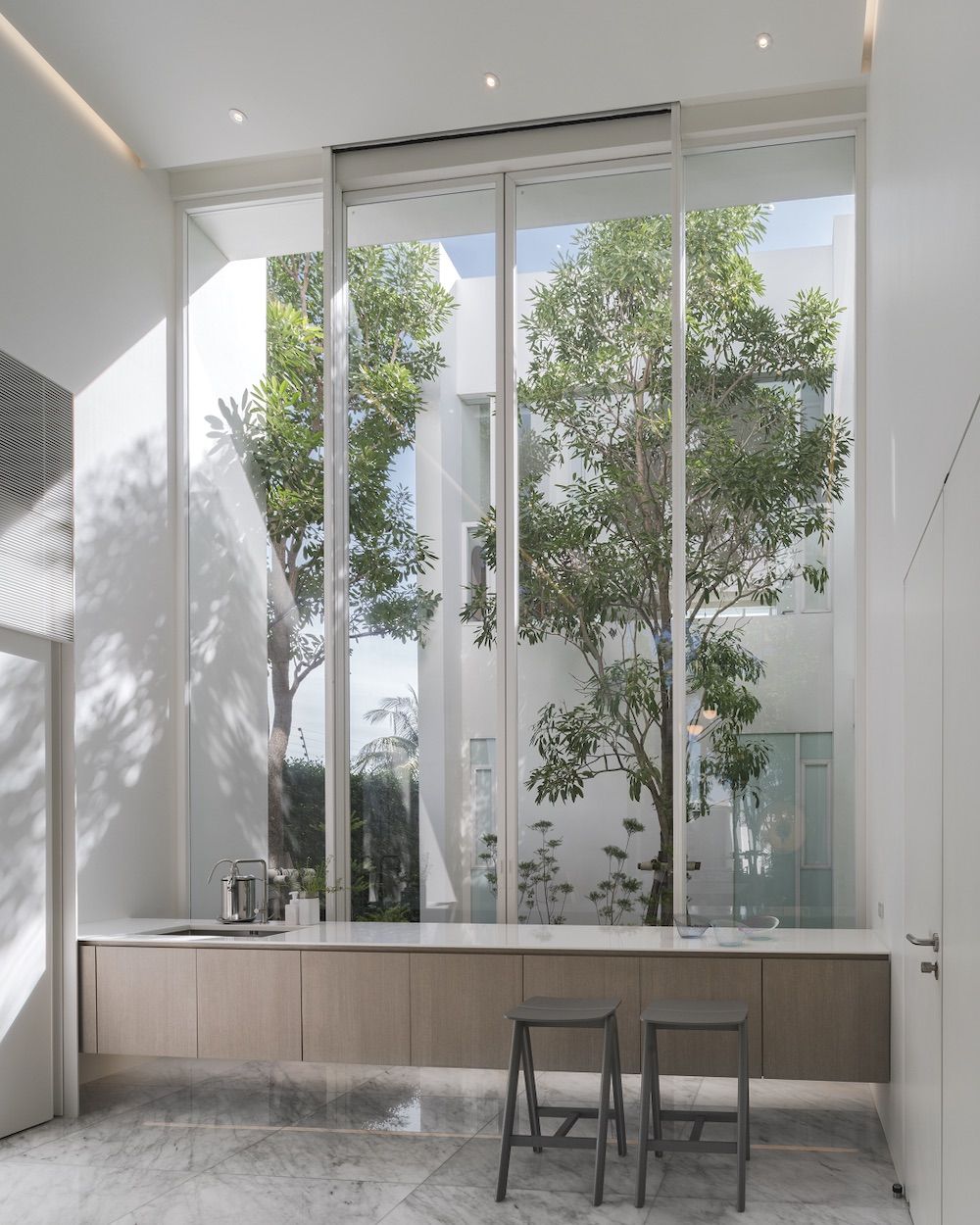 位於泰國曼谷的Residence Rabbits,由Boon Design 設計。照片:Wison Tungthunya(Thames & Hudson 提供)