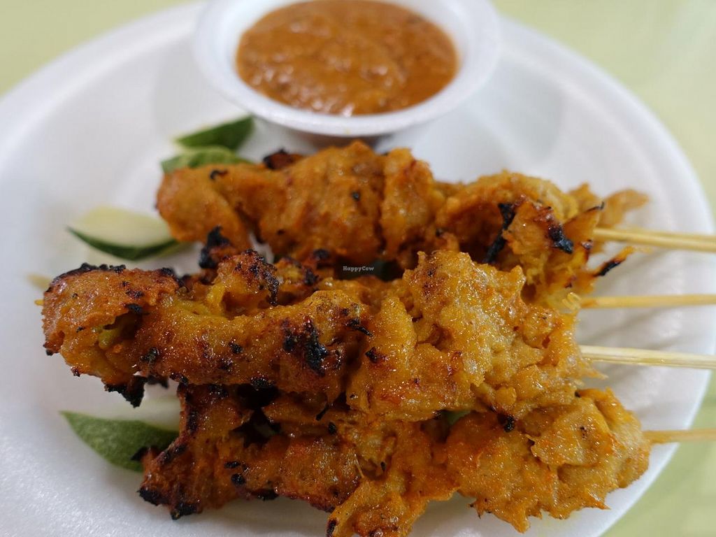 Photo: Vegetarian Satay / Victor Veggie (happycow)