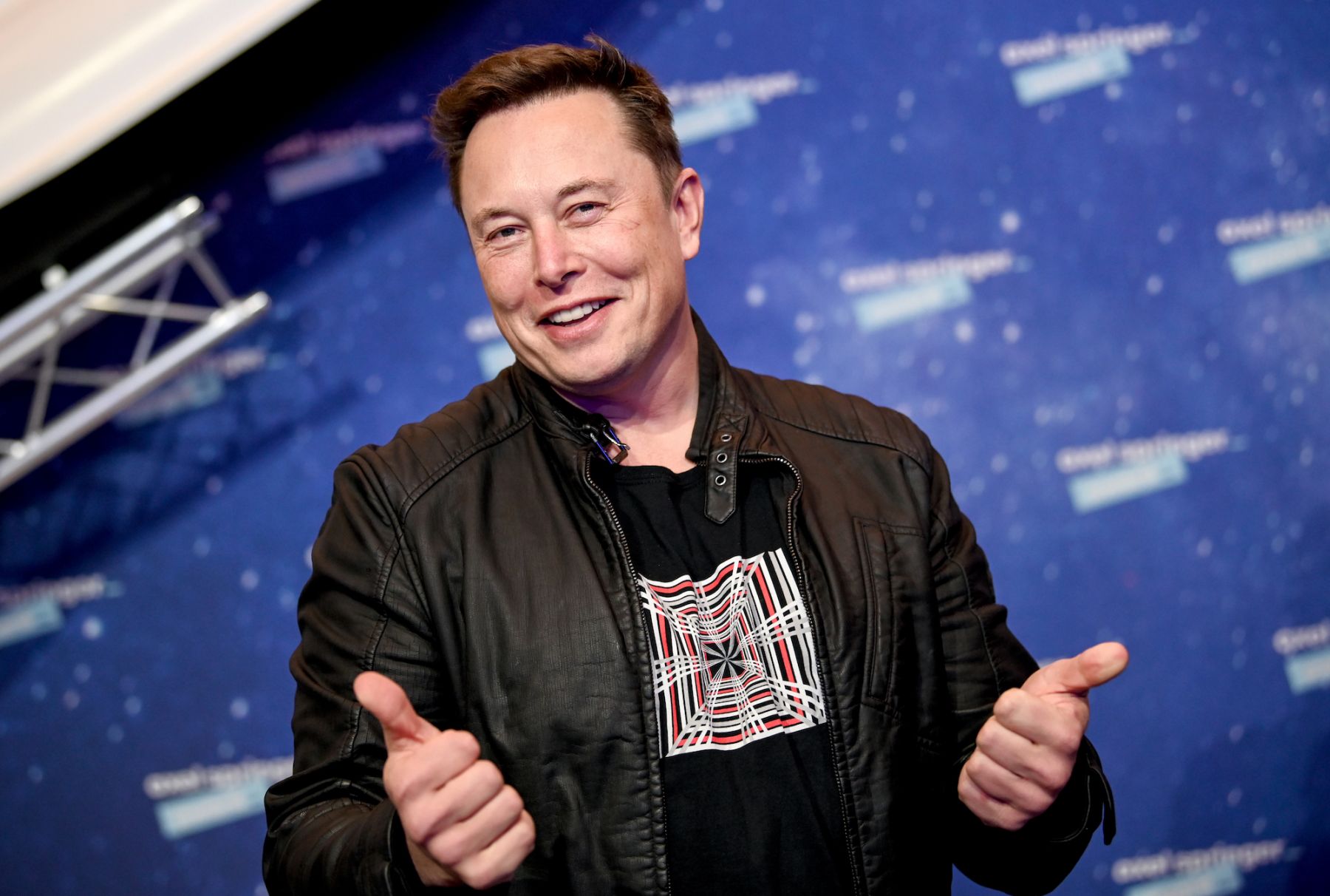 BERLIN, GERMANY DECEMBER 01: SpaceX owner and Tesla CEO Elon Musk poses on the red carpet of the Axel Springer Award 2020 on December 01, 2020 in Berlin, Germany. (Photo by Britta Pedersen-Pool/Getty Images)