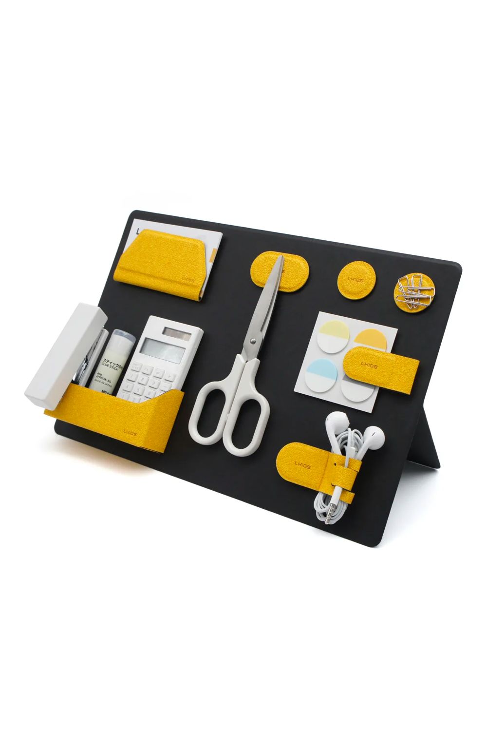 The MagEasy board is an easy and stylish way to keep your desk clutter-free (Image: Courtesy of MagEasy)