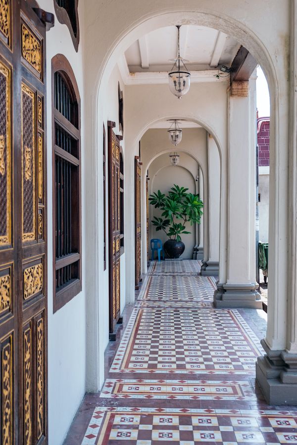 Beautifully restored 5 foot way in Georgetown. Photo from iStock