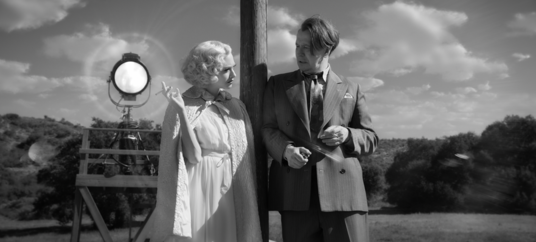 Amanda Seyfried as Marion Davies and Gary Oldman as Herman Mankiewicz. | Courtesy of Netflix