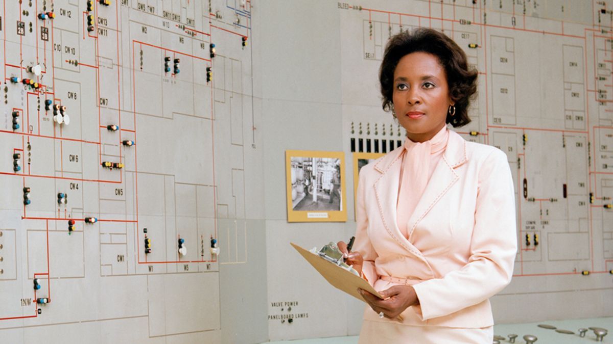 Cover of Science and Engineering Newsletter featuring Easley at the Lewis Research Center.