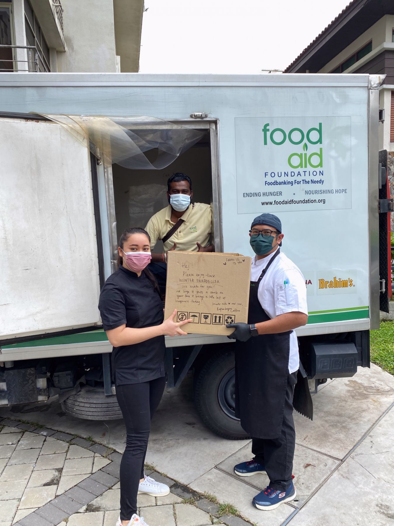 The Food Relief Project is supported by the Food Aid Foundation, who provides logistical aid