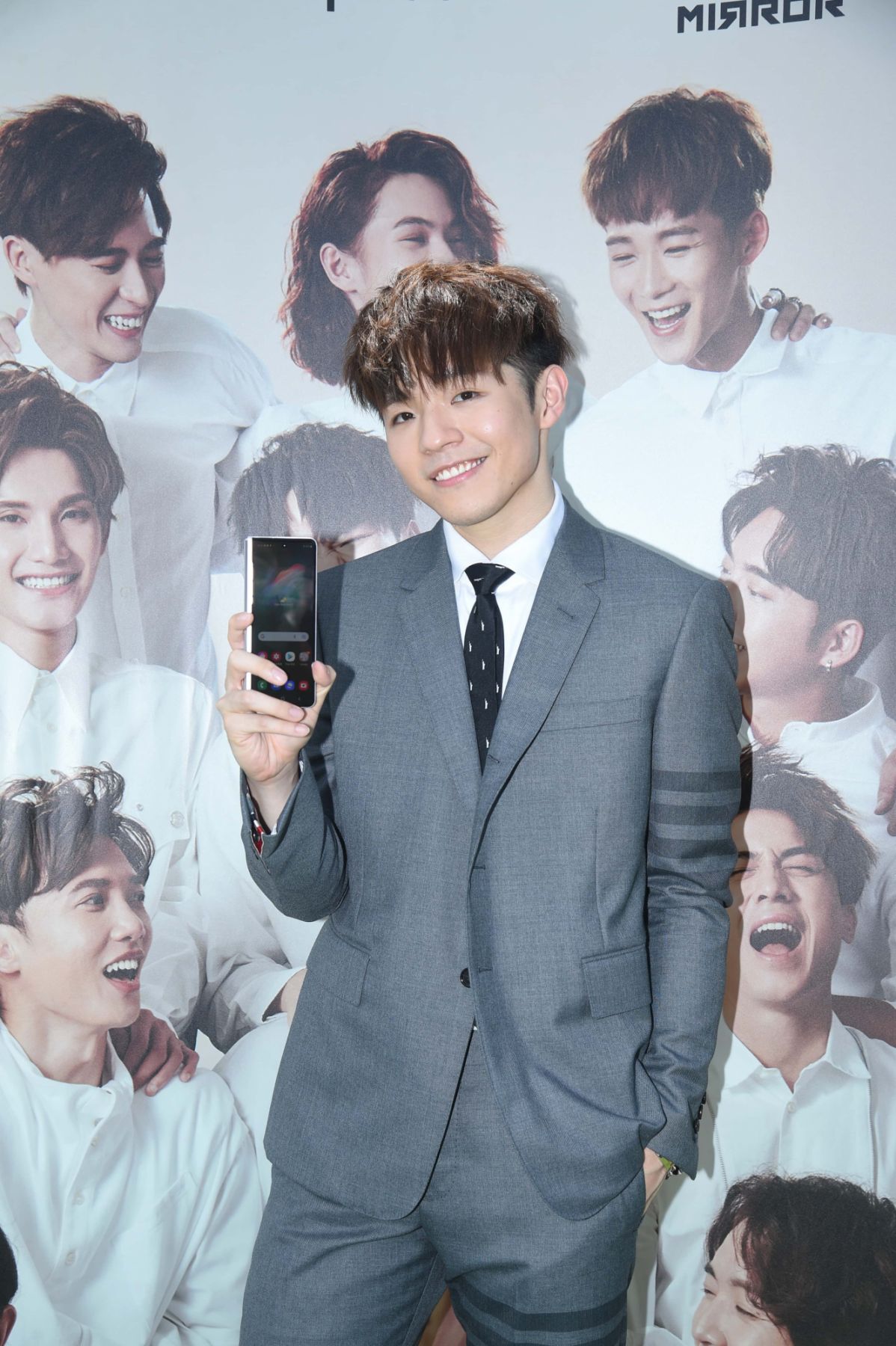 samsung galaxy z flip3 fold 3 - hong kong boy band mirror