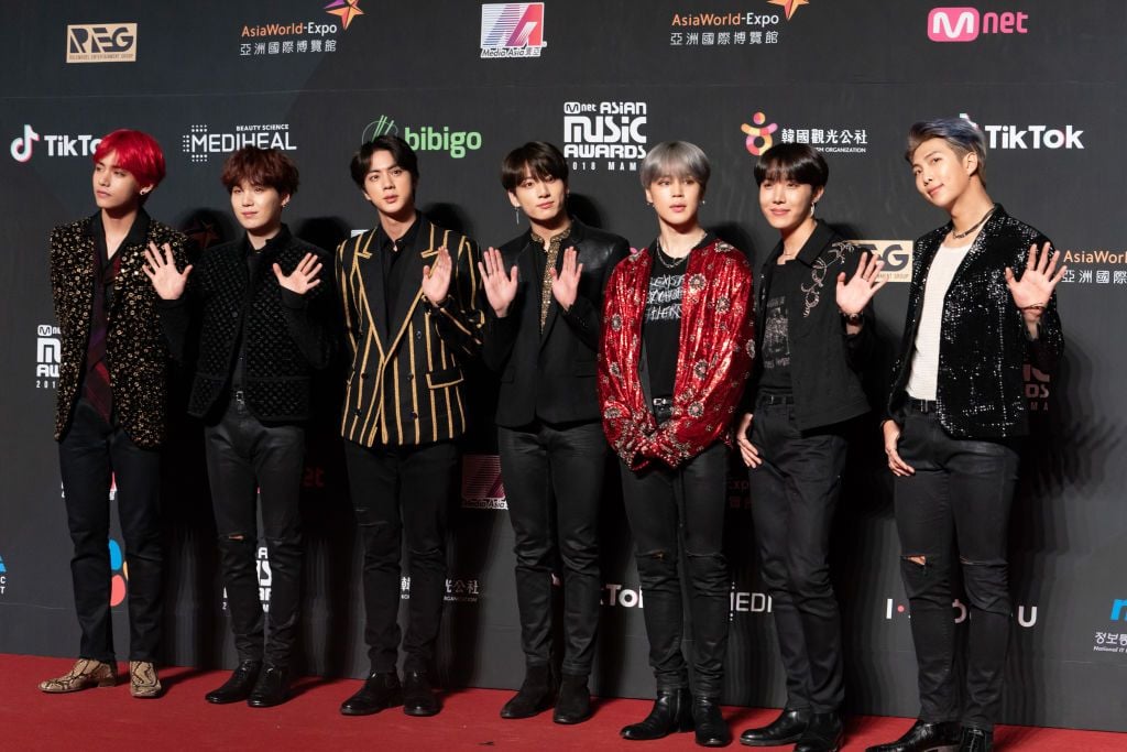 HONG KONG, HONG KONG - DECEMBER 14: V, Suga, Jin, JungKook, Jimin, J-Hope and RM of BTS attend the 2018 Mnet Music Awards in Hong Kong at AsiaWorldâExpo on December 14, 2018 in Hong Kong, Hong Kong. (Photo by Anthony Kwan/Getty Images)