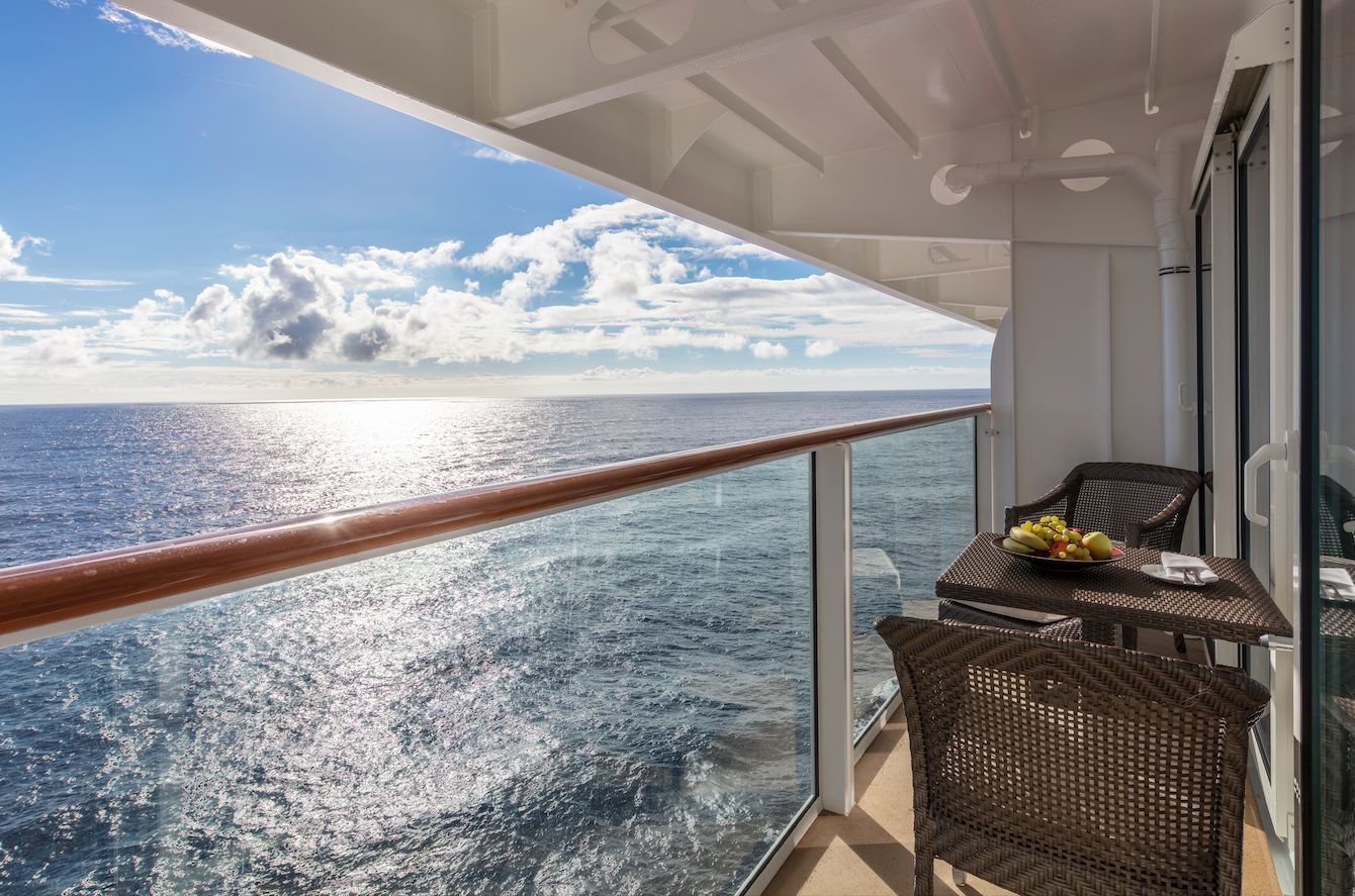 genting dream cruises - seacation hong kong
