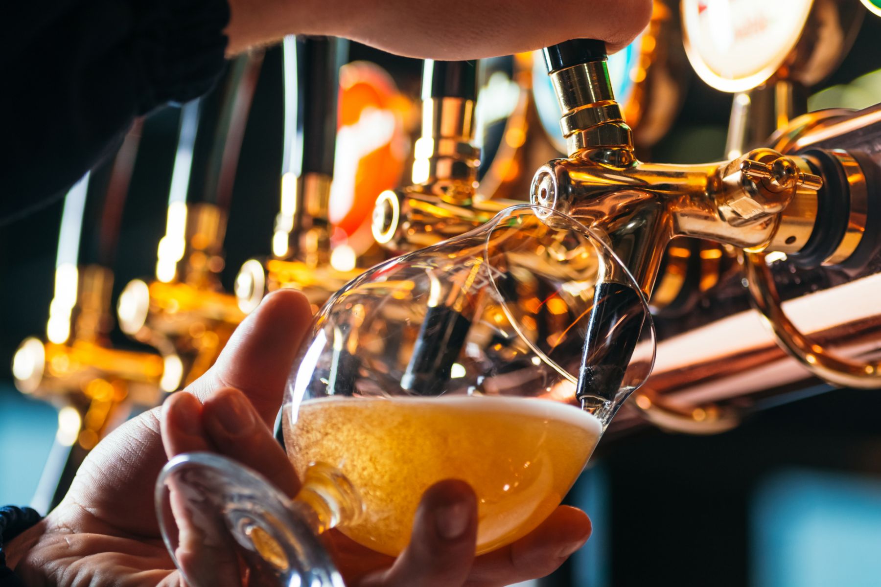 where to drink in hong kong september 2021 - mandarin oriental Oktoberfest 2021