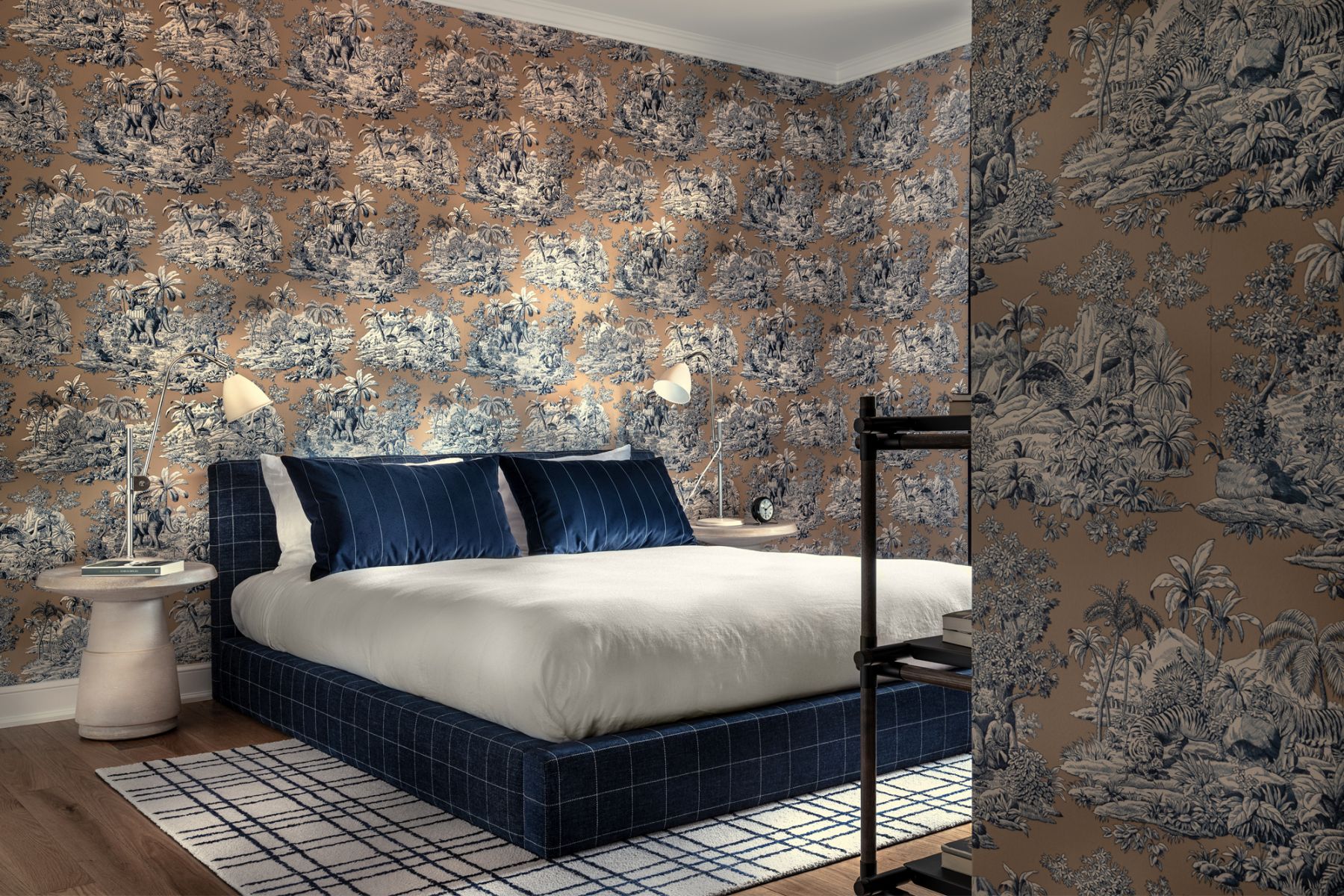 The bedroom of the family's son features the gold version of the Trianon wallpaper, accompanied by a custom-designed bed and the Piston bedside table by Diesel Creative Team
