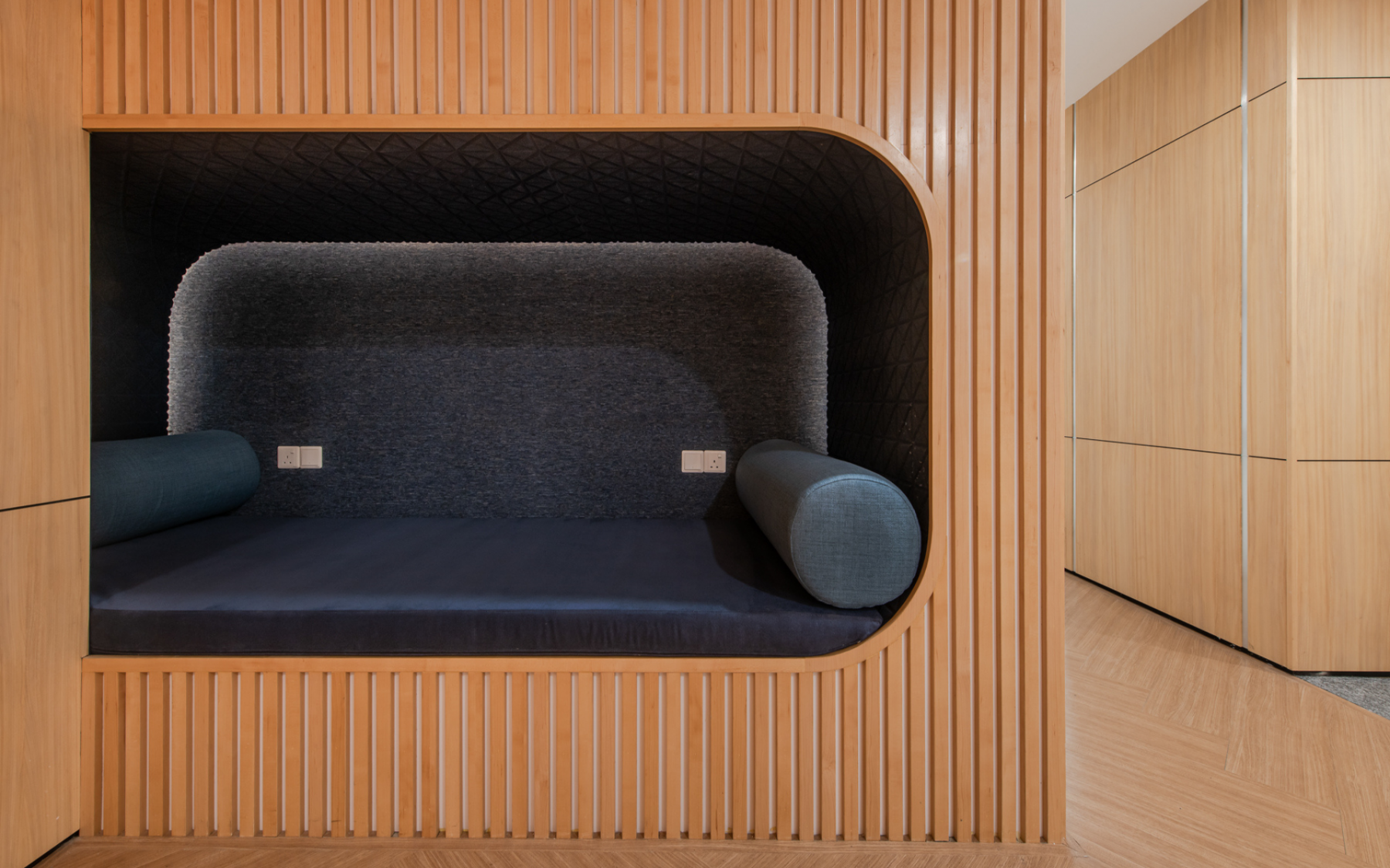 A relaxation pod is provided for moments of contemplation