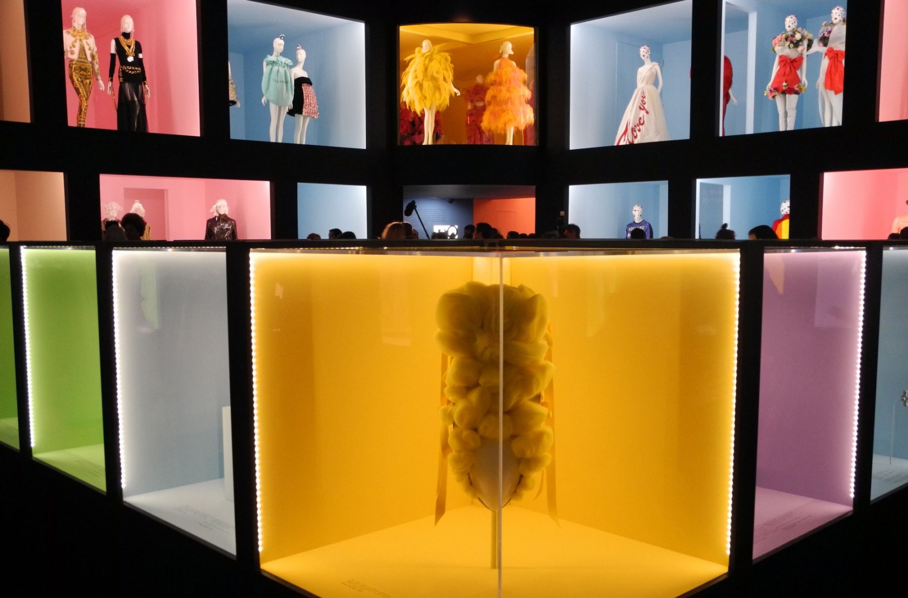 06 May 2019, US, New York: Exhibits will be shown at the exhibition "Affekt: Bemerkungen zur Mode" ("Camp: Notes on Fashion") as part of this year's "Met Gala" at the Metropolitan Museum of Art. Photo: Benno Schwinghammer/dpa (Photo by Benno Schwinghammer/picture alliance via Getty Images)