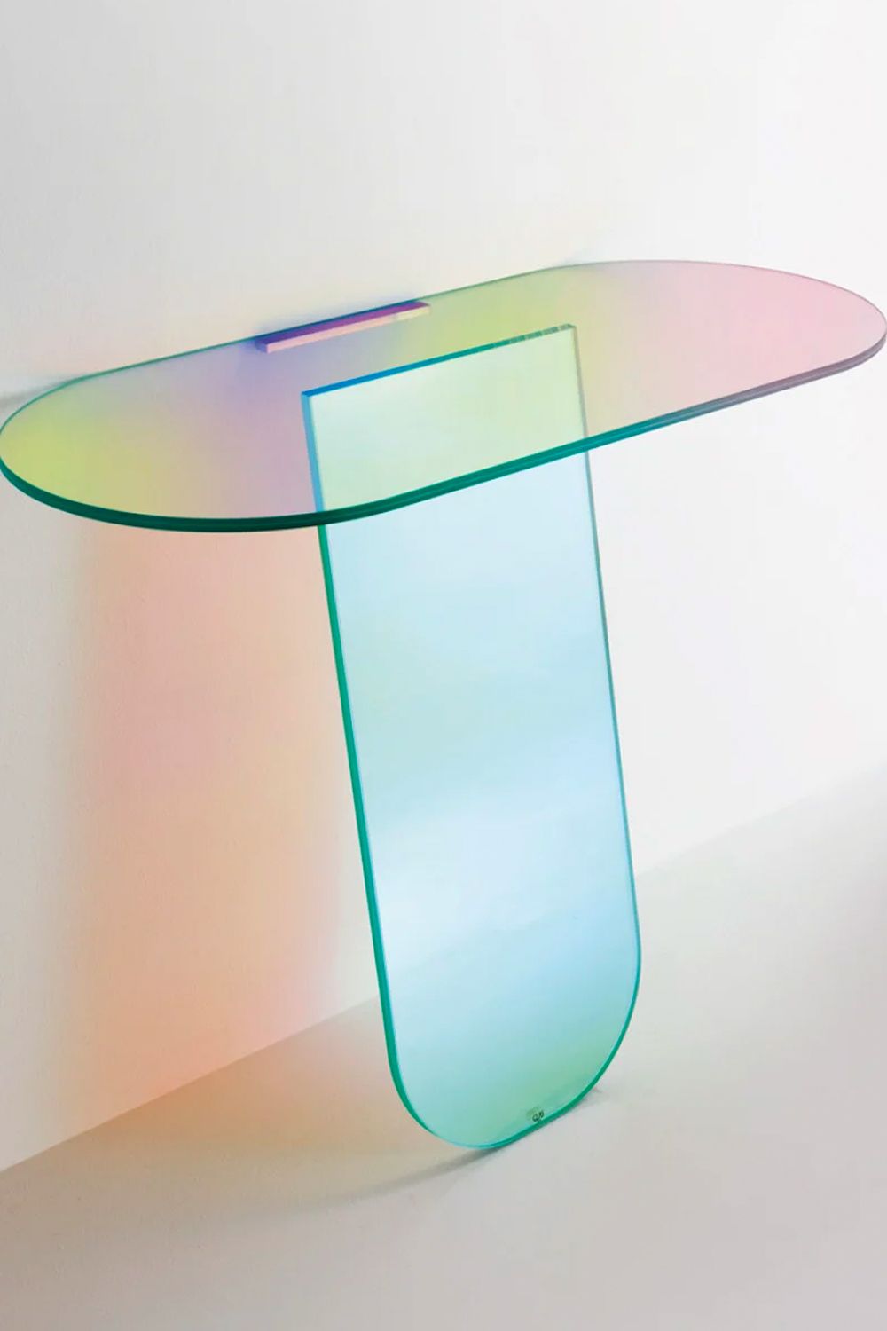The Shimmer console is designed to lean against the wall for additional support (Image: Courtesy of Glas Italia)