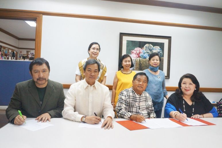 Dr. Dione Suther, Erlinda Cambia, and Chit Lijauco Dr. Jorge Ignacio, Dr. Gap Legaspi, Dr. Gregorio Avior, and Tatler Philippines Managing Director Irene Martel Francisco