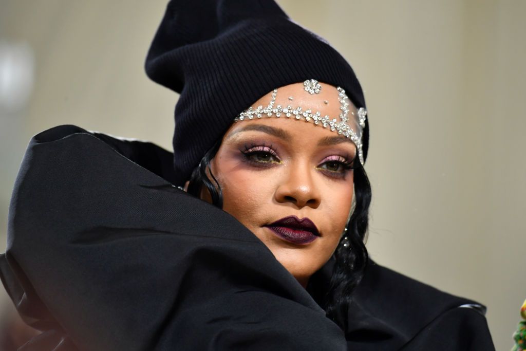 NEW YORK, NEW YORK - SEPTEMBER 13: Rihanna attends The 2021 Met Gala Celebrating In America: A Lexicon Of Fashion at Metropolitan Museum of Art on September 13, 2021 in New York City. (Photo by Jeff Kravitz/FilmMagic)