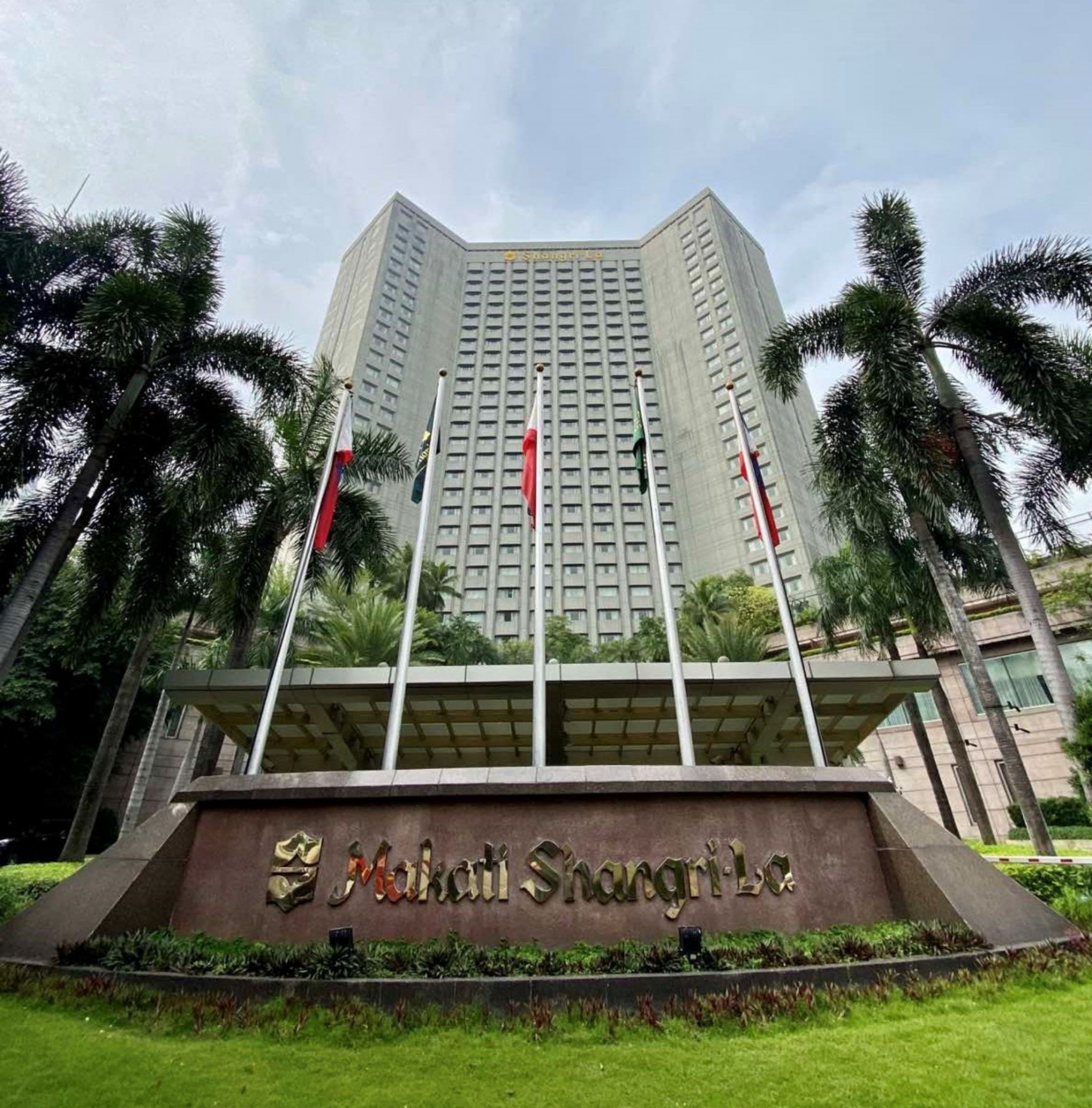 Makati Shangri-La, Manila / Facebook