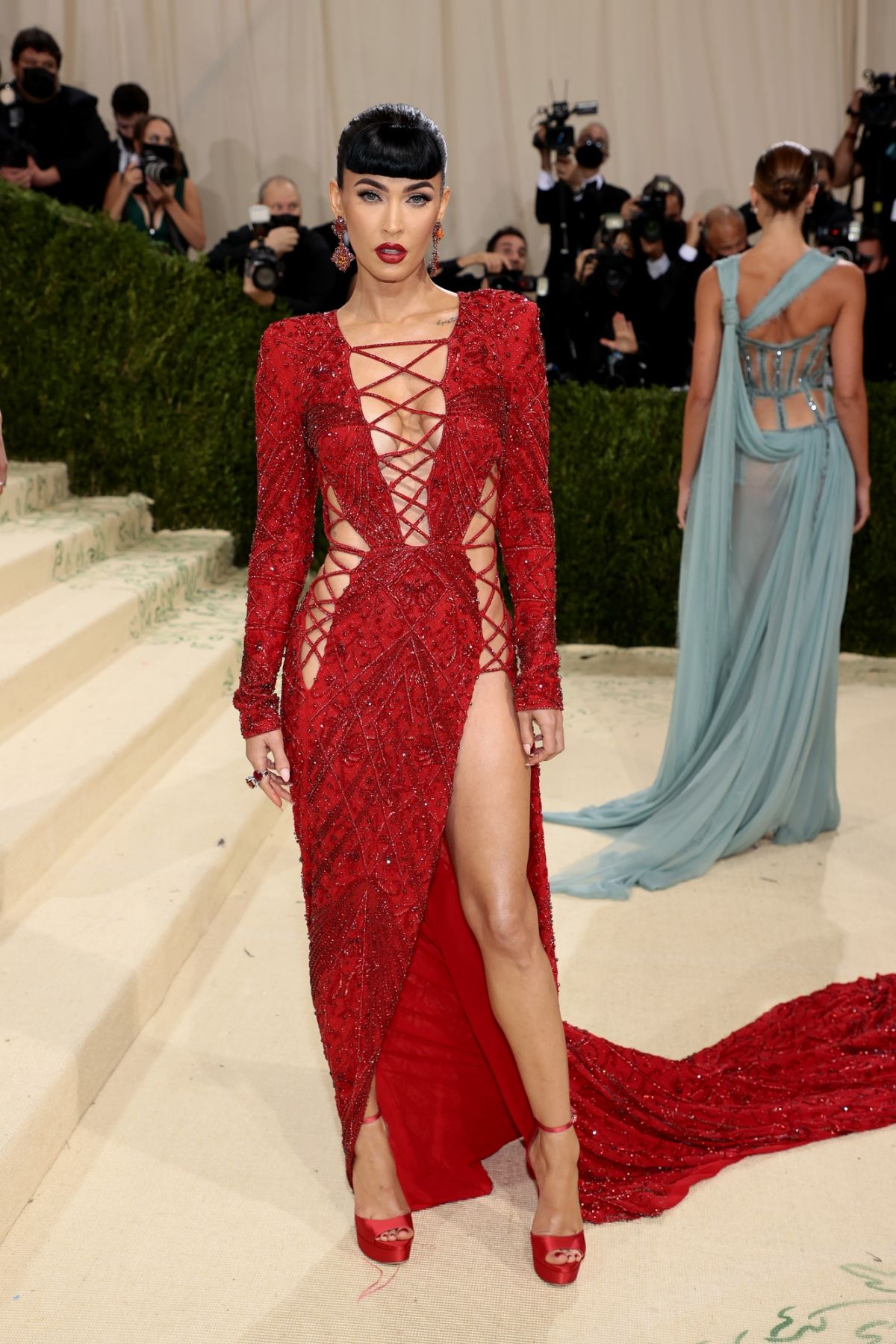 NEW YORK, NEW YORK - SEPTEMBER 13: Megan Fox attends The 2021 Met Gala Celebrating In America: A Lexicon Of Fashion at Metropolitan Museum of Art on September 13, 2021 in New York City. (Photo by Dimitrios Kambouris/Getty Images for The Met Museum/Vogue )