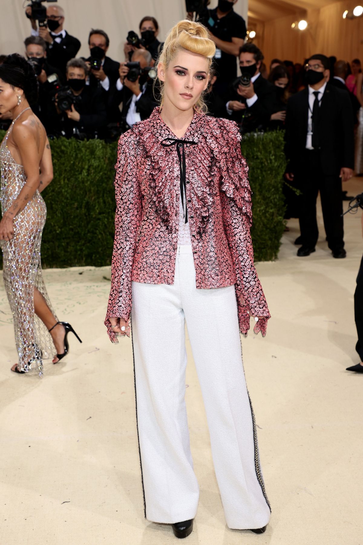 NEW YORK, NEW YORK - SEPTEMBER 13: Kristen Stewart attends The 2021 Met Gala Celebrating In America: A Lexicon Of Fashion at Metropolitan Museum of Art on September 13, 2021 in New York City. (Photo by Dimitrios Kambouris/Getty Images for The Met Museum/Vogue )