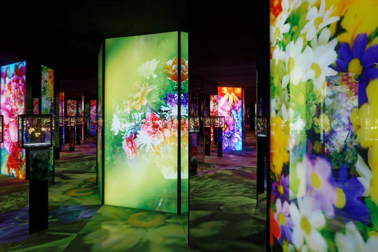 Florae Exhibition (Photo: Van Cleef & Arpels)