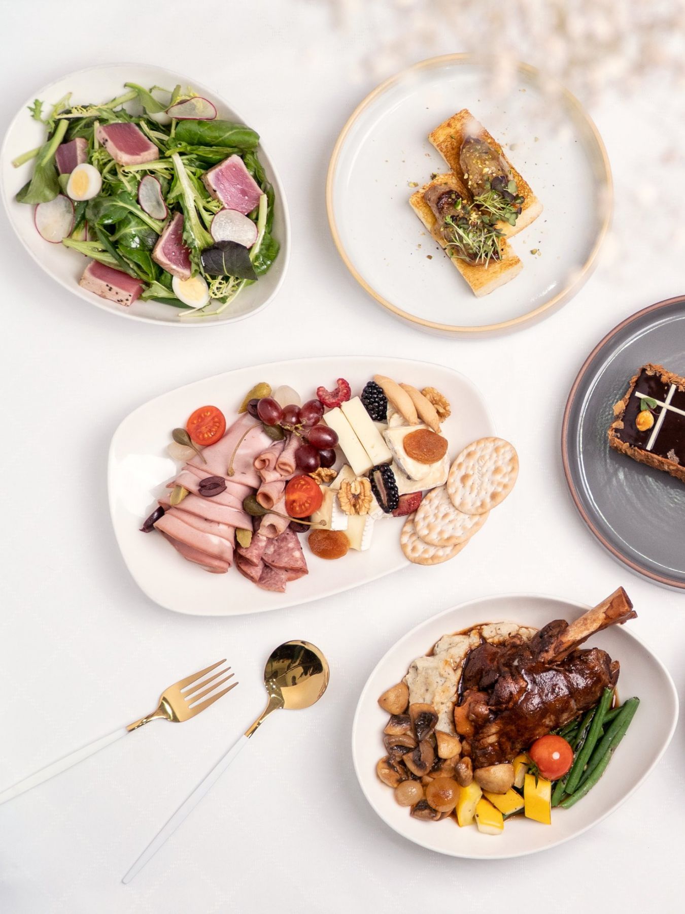 Tablescape