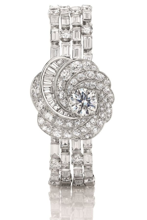 De Beers Aria High Jewelry Bracelet (Photo: Courtesy of De Beers)