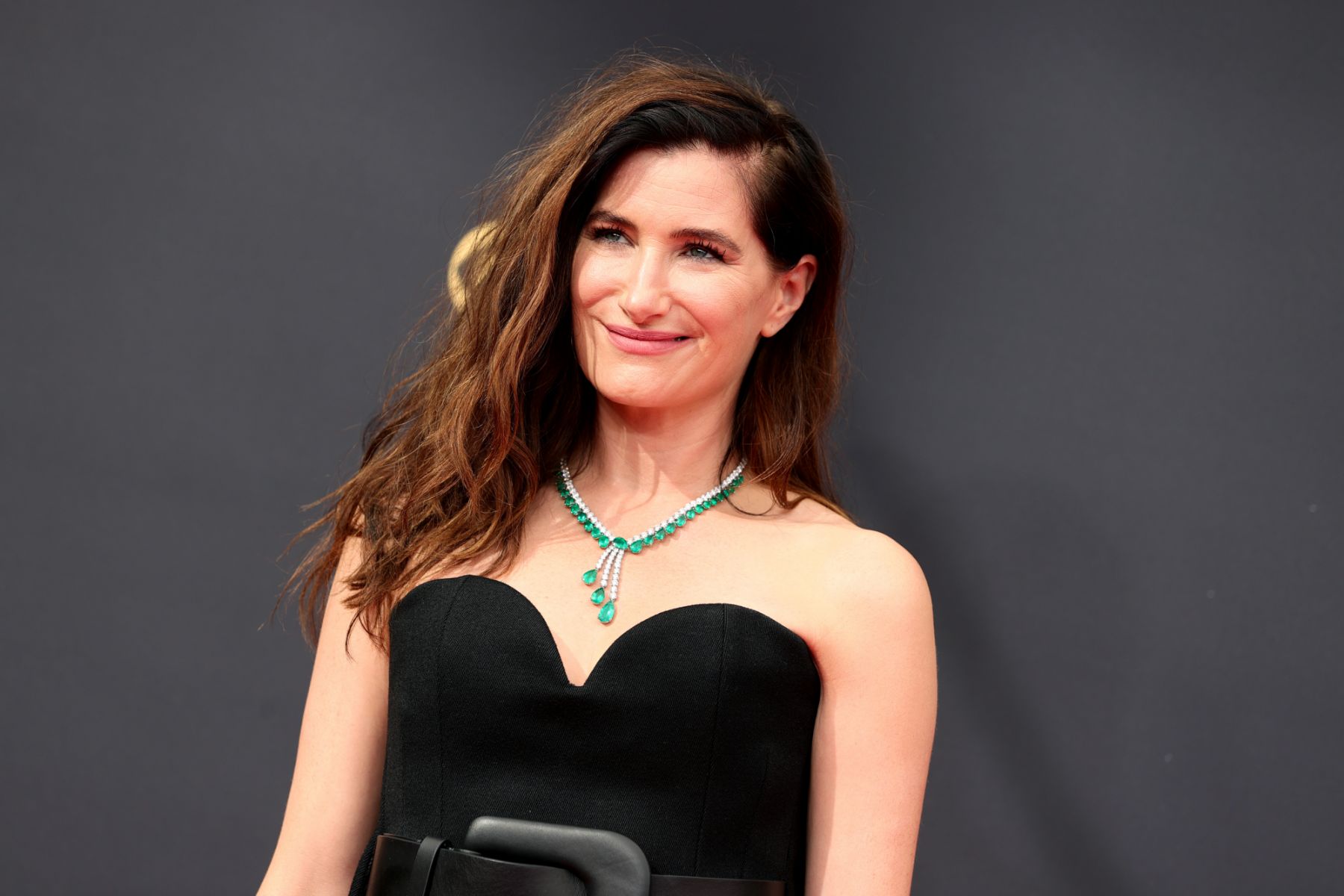 LOS ANGELES, CALIFORNIA - SEPTEMBER 19: Kathryn Hahn attends the 73rd Primetime Emmy Awards at L.A. LIVE on September 19, 2021 in Los Angeles, California. (Photo by Rich Fury/Getty Images)