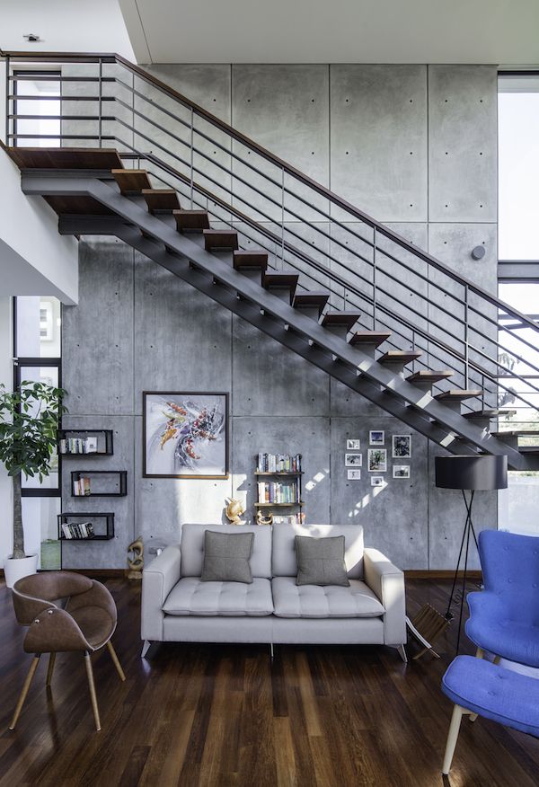 The beautifully rendered off concrete wall is a key feature