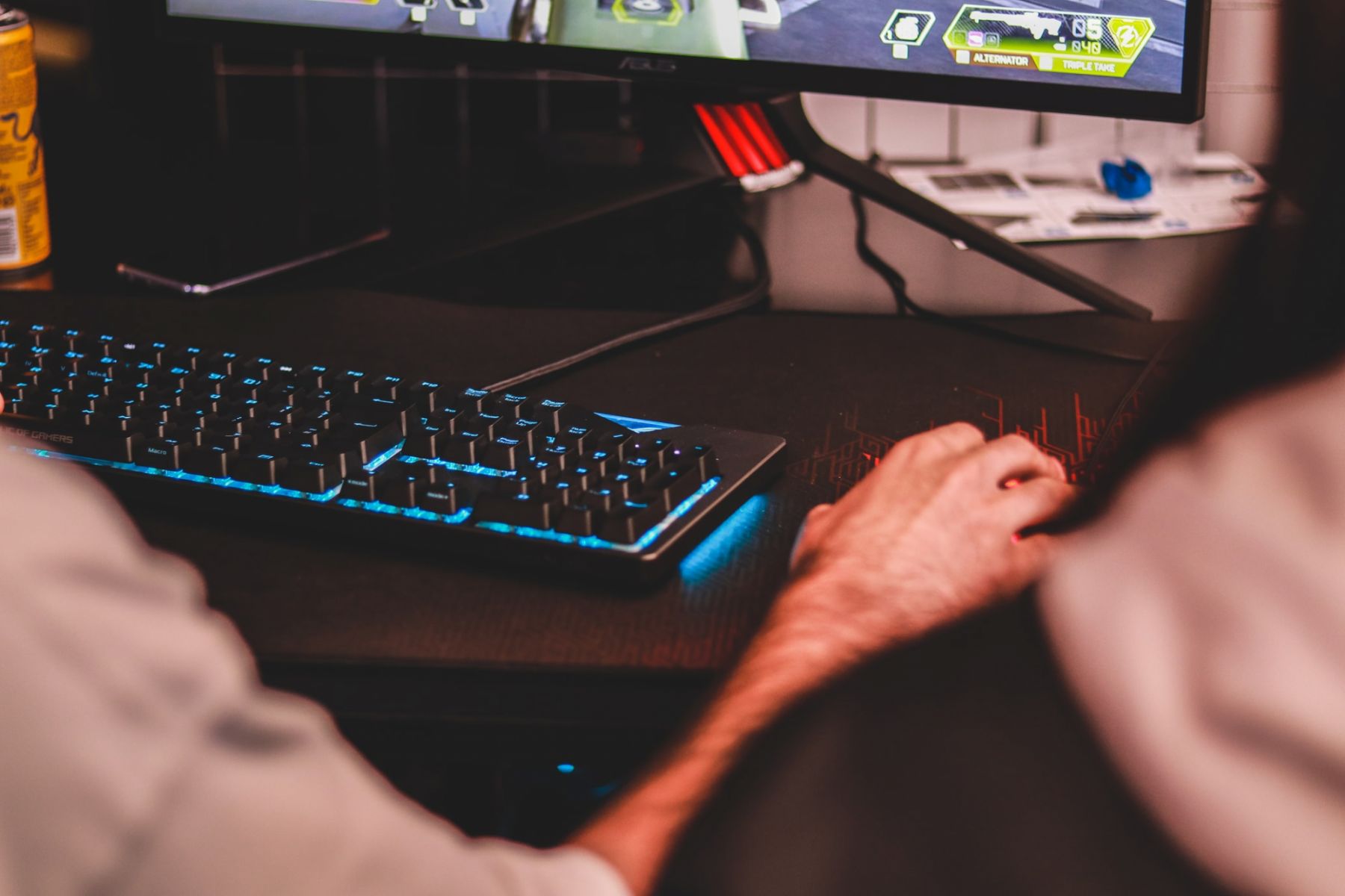 There's a growing number of Esports team in the Philippines (Photo:Axville/Unsplash)
