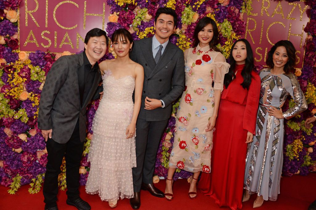 LONDON, ENGLAND - SEPTEMBER 04: (L to R) Ken Jeong, Constance Wu, Henry Golding, Gemma Chan, Awkwafina and Jing Lusi attend a special screening of "Crazy Rich Asians" at The Ham Yard Hotel on September 4, 2018 in London, England. (Photo by David M. Benett/Dave Benett/Getty Images )