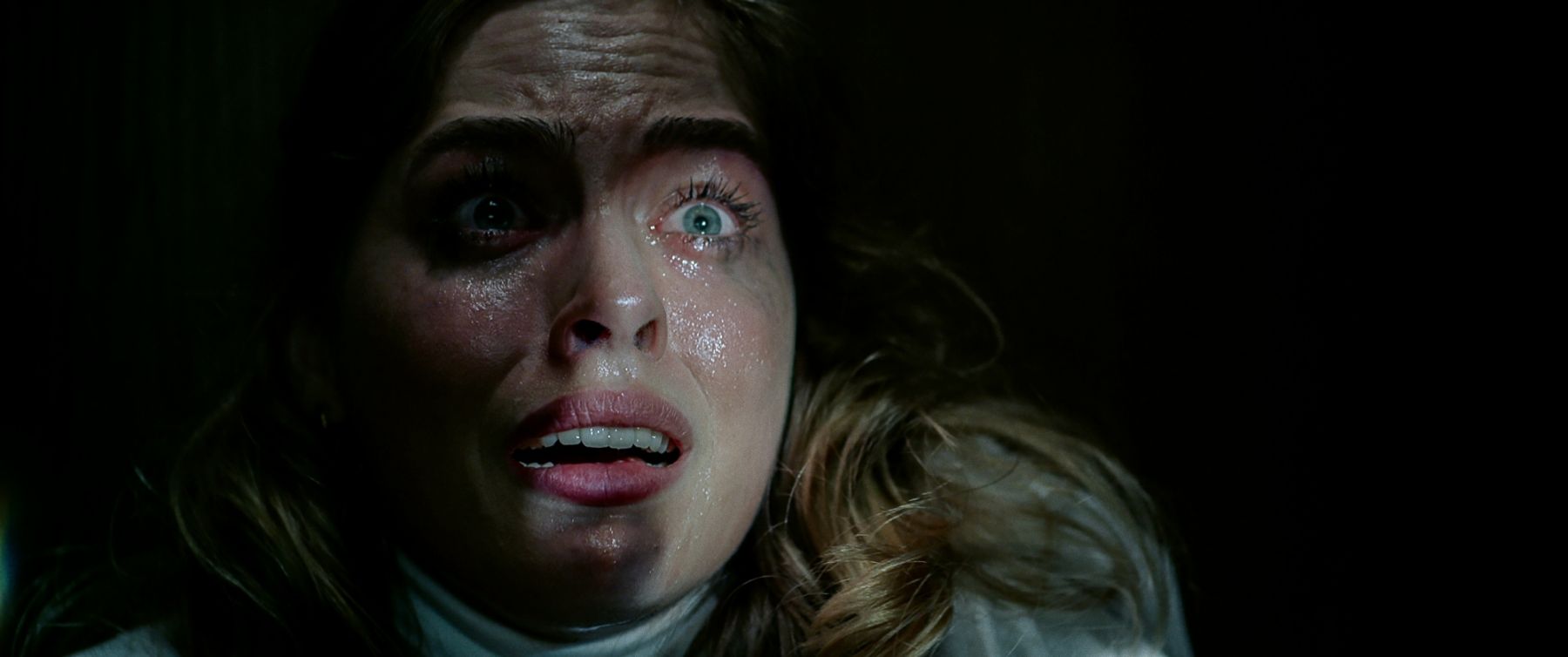 THERE'S SOMEONE INSIDE YOUR HOUSE (L to R) SARAH DUGDALE asÂ KATIE KOONS in THERE'S SOMEONE INSIDE YOUR HOUSE. Cr. Â© 2021 Netflix, Inc.