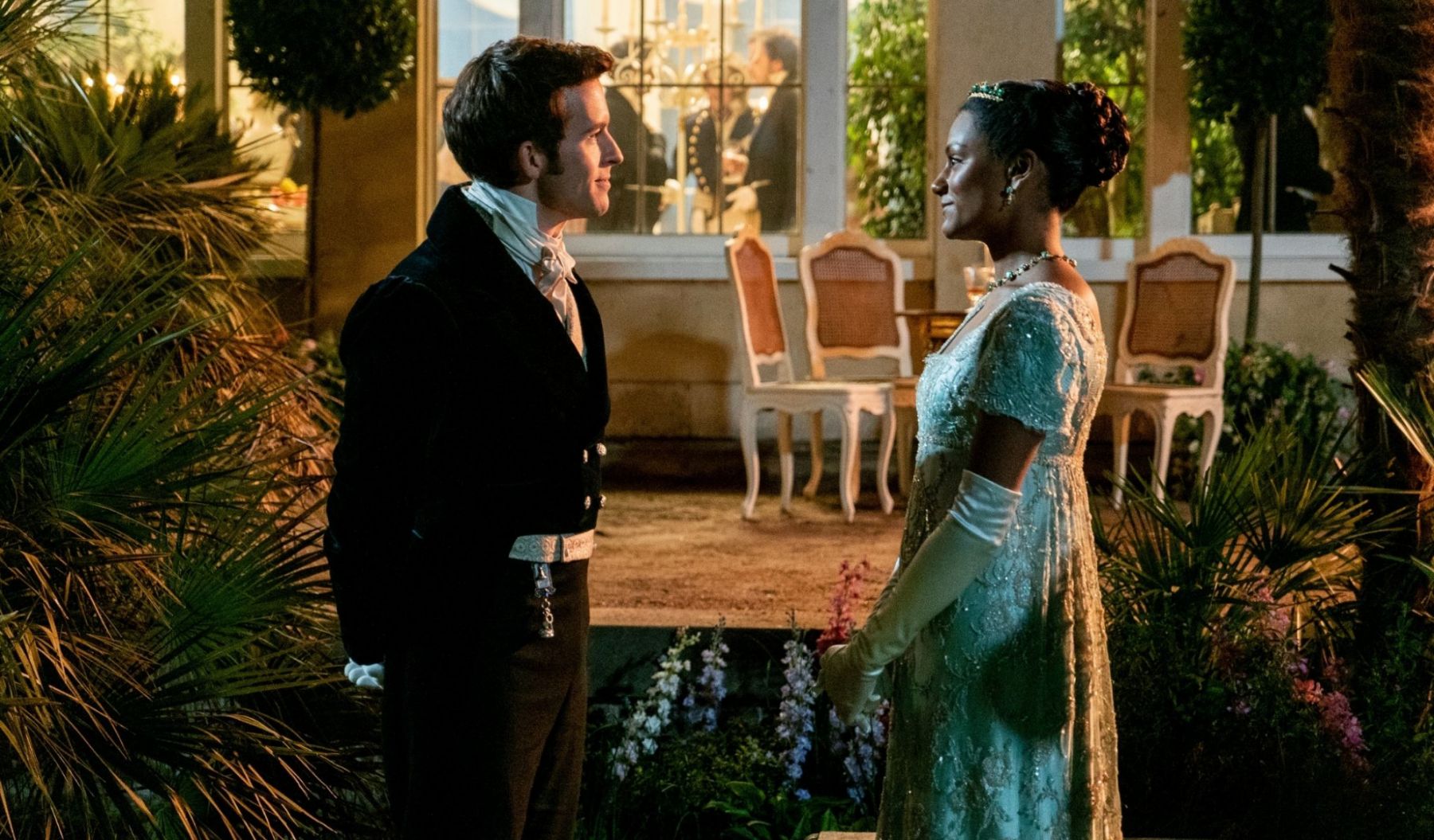 Jonathan Bailey and Simone Ashley