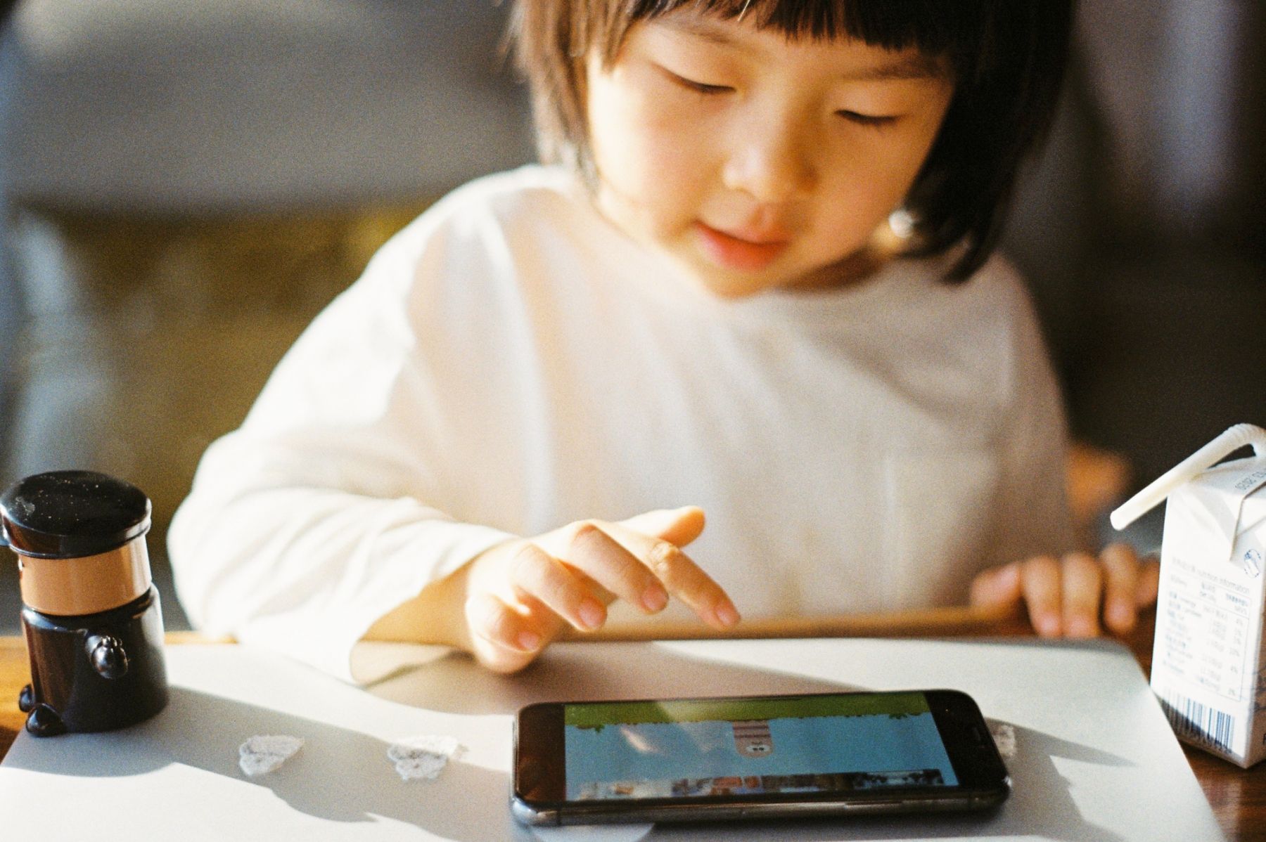 Opinion Does Tech Control Our Lives An 11 Year Old Tatling Shares Her opinion-does-tech-control-our-lives-an-11-year-old-tatling-shares-her