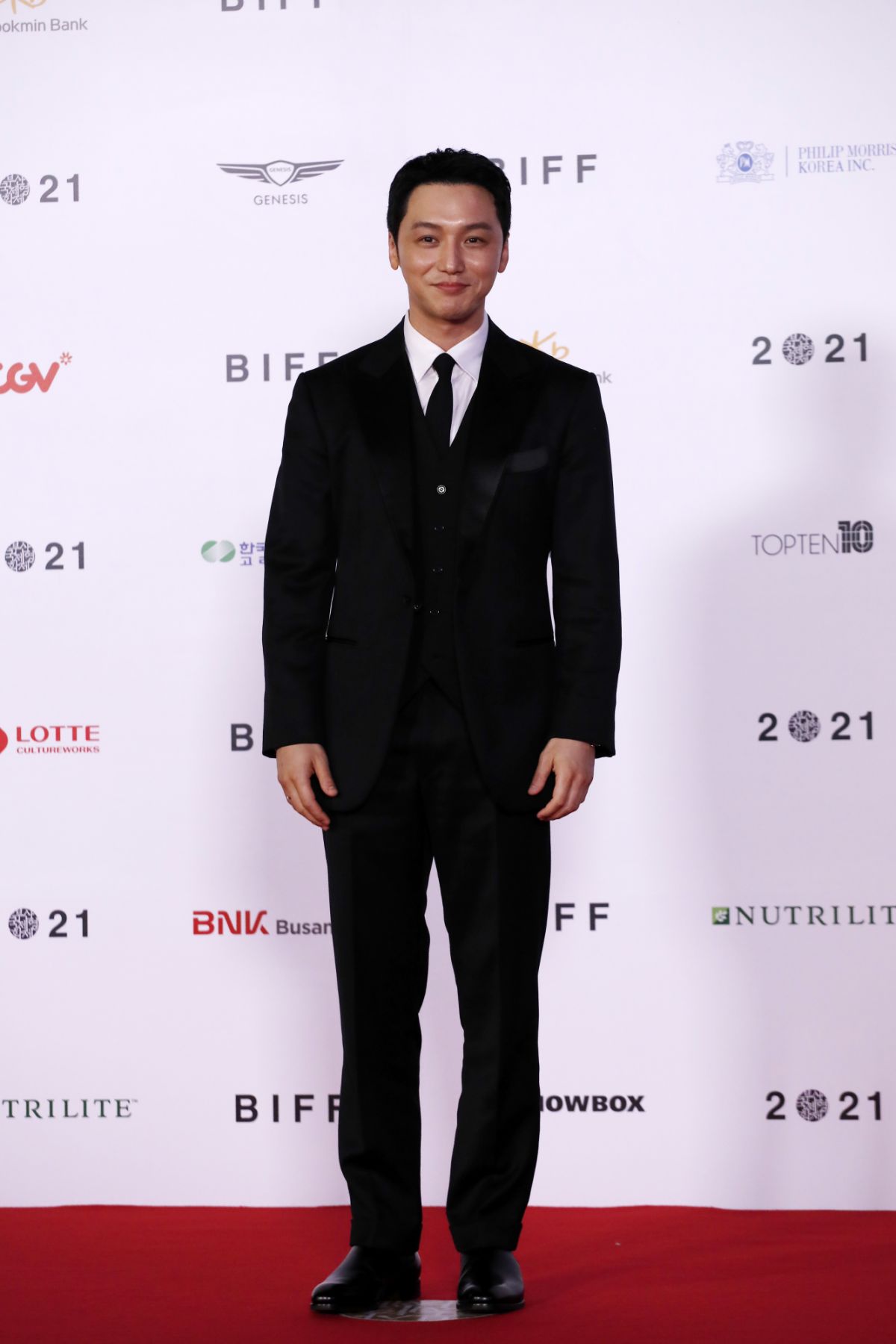 BUSAN, SOUTH KOREA - OCTOBER 06: Byun Yo-han arrives at the opening ceremony of the 26th Busan International Film Festival at the Busan Cinema Center on October 06, 2021 in Busan, South Korea. (Photo by Woohae Cho/Getty Images)