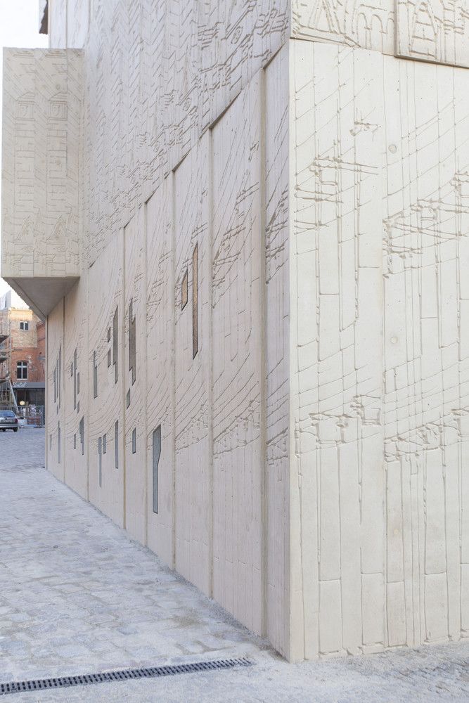 The exterior of the museum features detailed and magnified parts of actual architectural sketches (Photo: Patricia Parinejad)