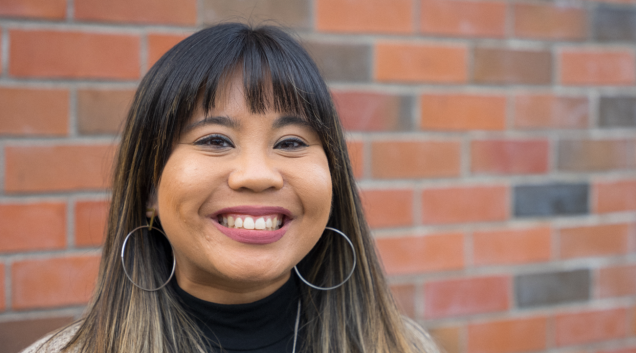 Filipino American high school teacher Ethelyn Tumalad received the “2022 Teacher of the Year” Award by the Oregon Department of Education in a surprise announcement during a staff meeting at Clackamas High School on 29 September 2021. (Photo: oregonteacheroftheyear.org)