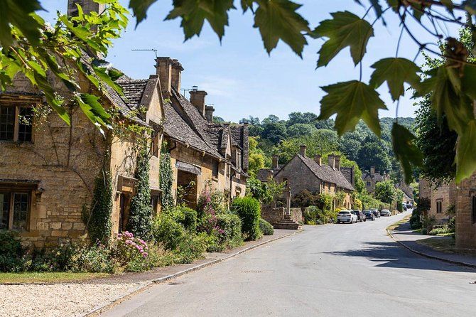 Photo: Cotswold Village / Viator