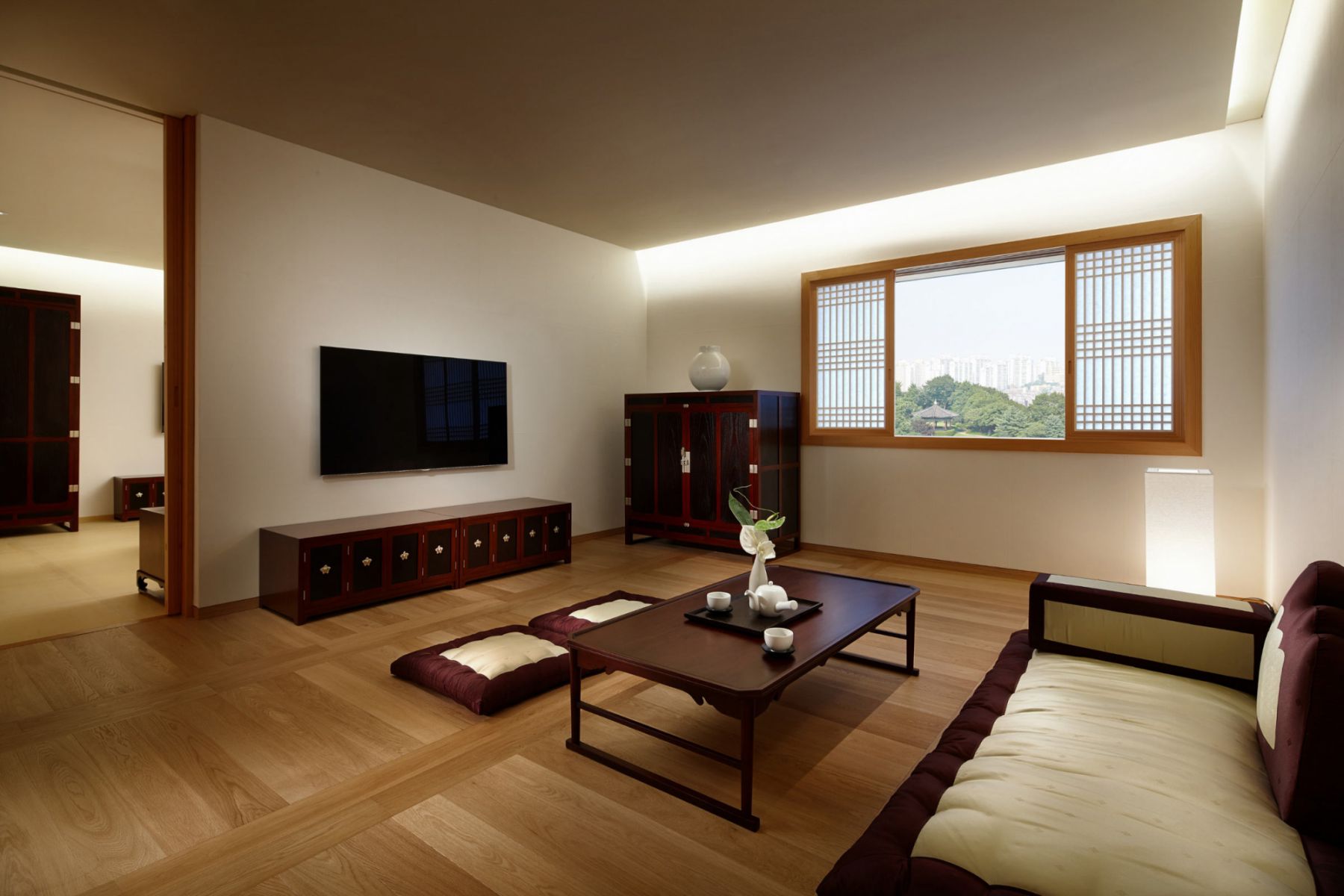 Rooms reference traditional Korean aesthetics with modern technology (Image: Courtesy of The Shilla Seoul)