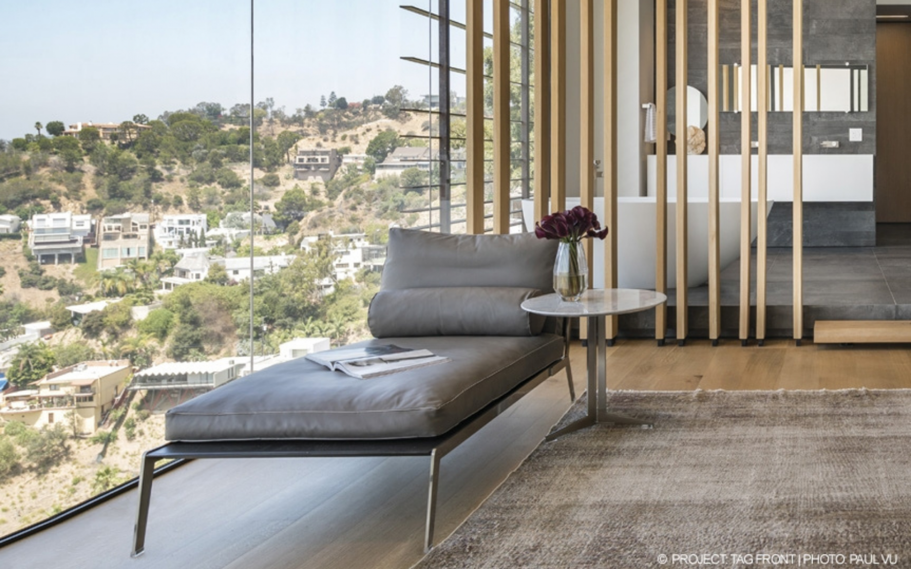 Flexform Happy daybed by Antonio Citterio. Available at Flexform