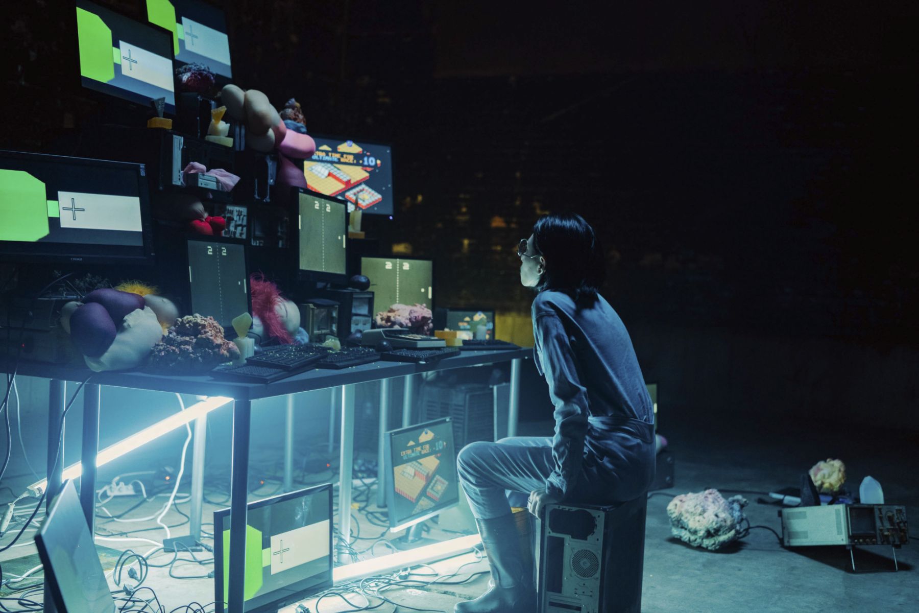 張碩尹 x 陳嫺靜,《肥皂》,2021,單頻道錄像,10'30''(圖片提供/亞紀畫廊)。