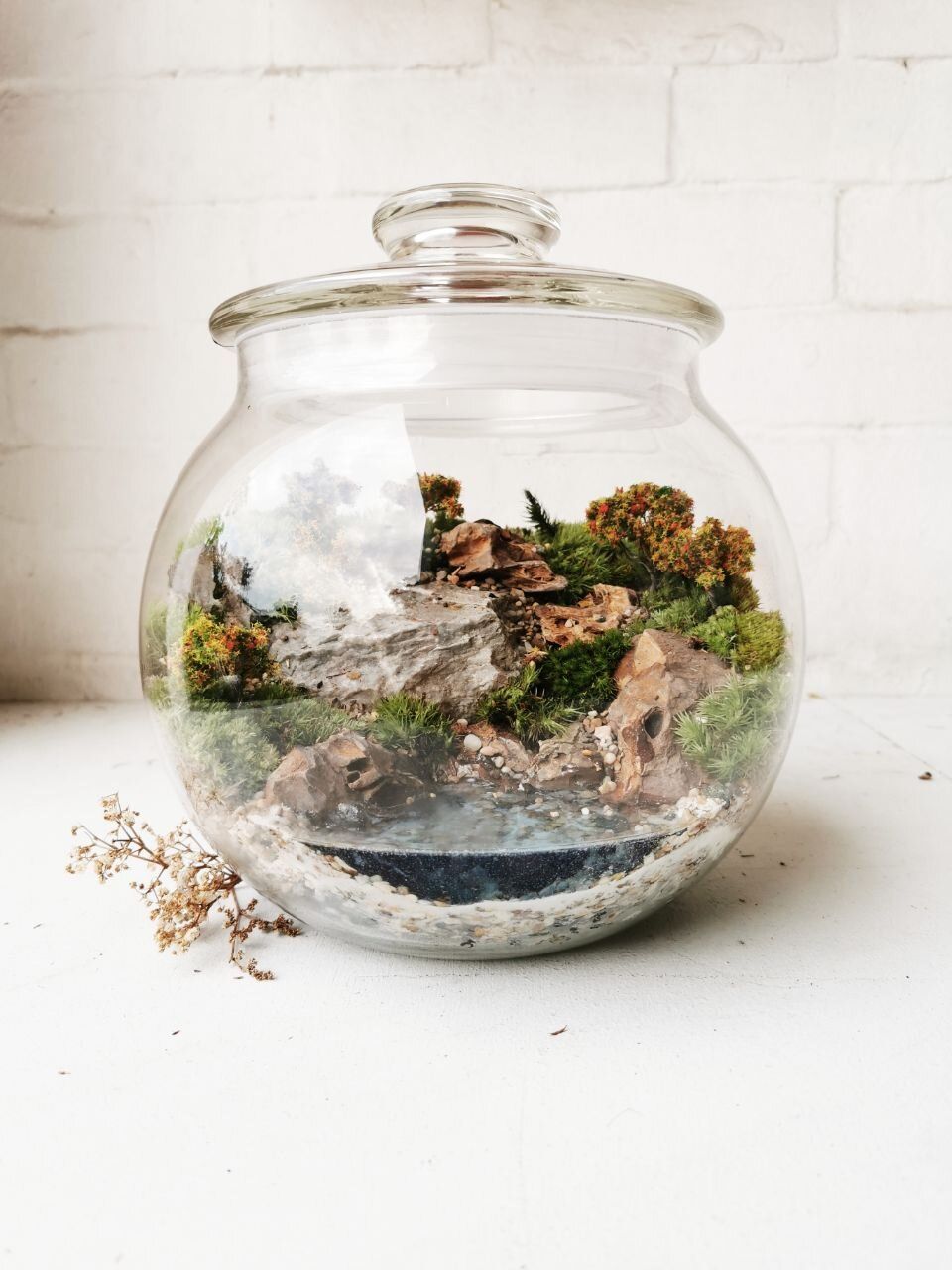The terrarium moss bowls from InOut Atelier can be easily customisable to suit your preferences (Image: Courtesy of InOut Atelier)