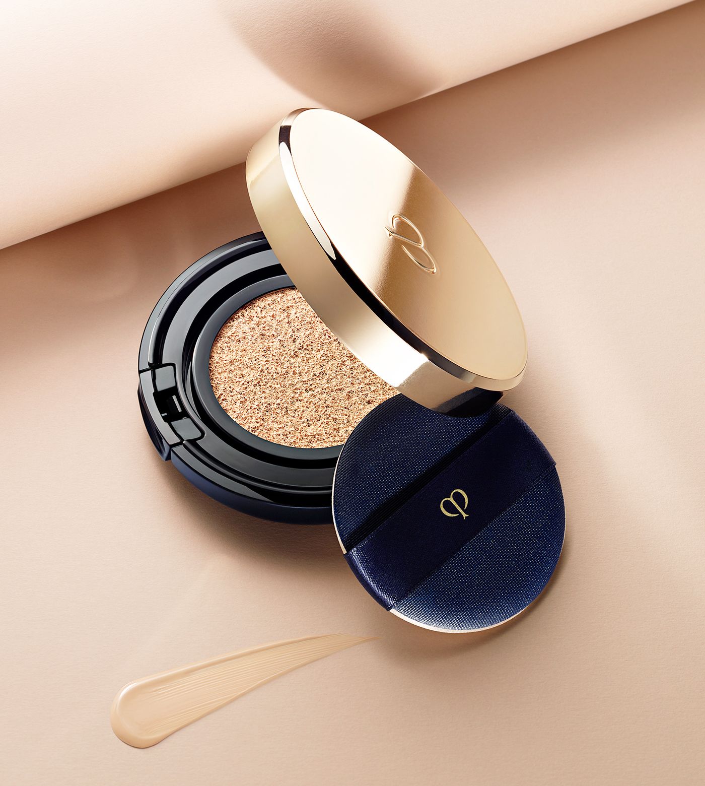 Photo: Clé de Peau Beauté
