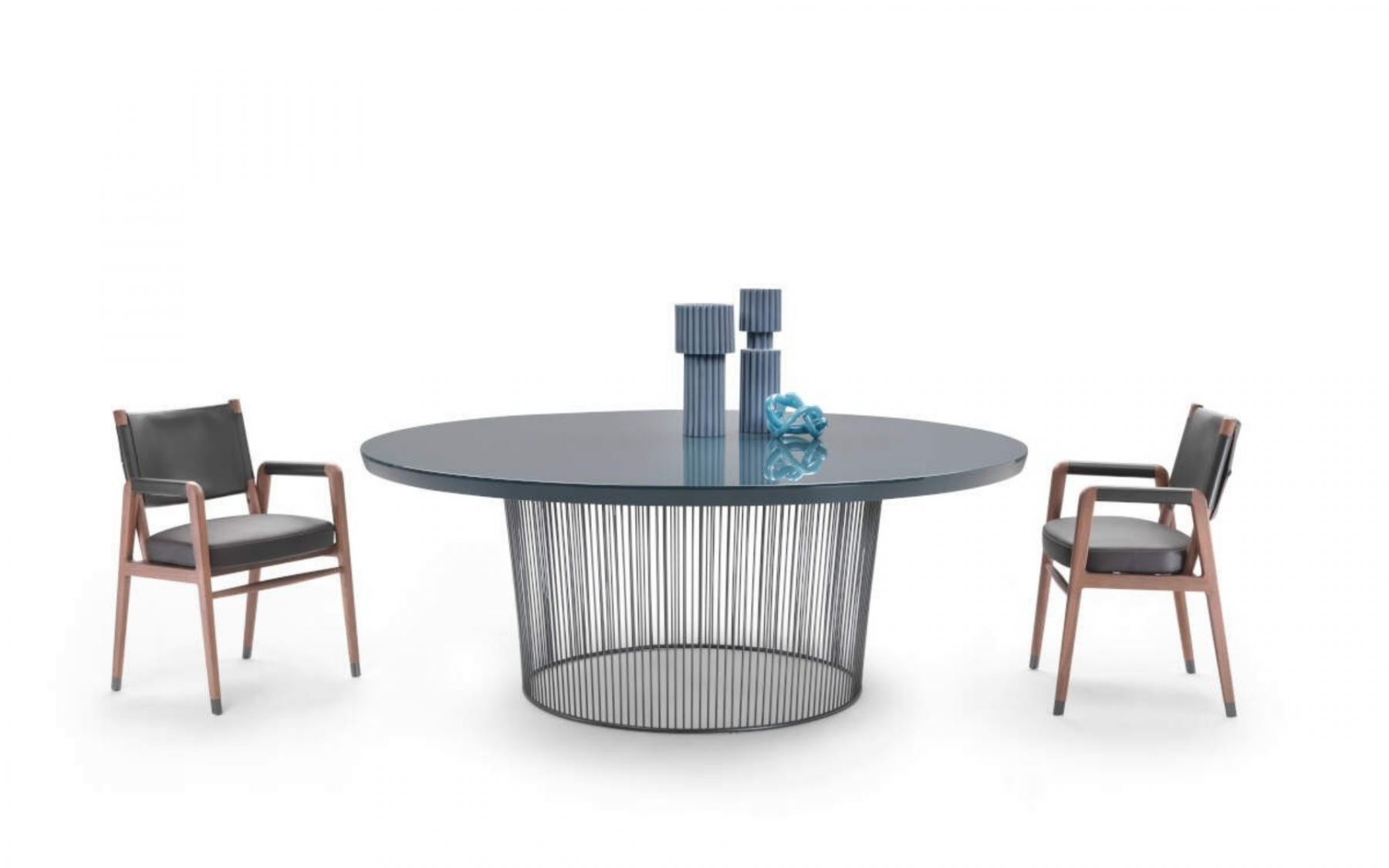 Flexform Berry dining table. Available at Flexform