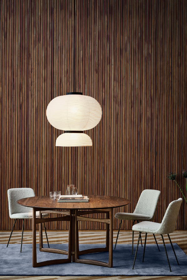 & Tradition Drop Leaf table by Hvidt & Mølgaard. Available at SMUK Living