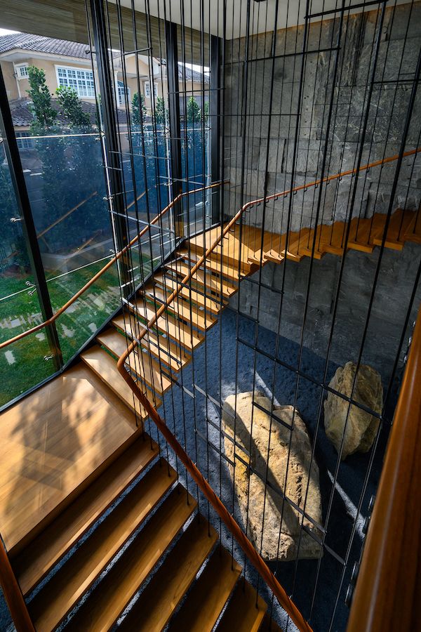 The floating staircase and gangways add a light touch